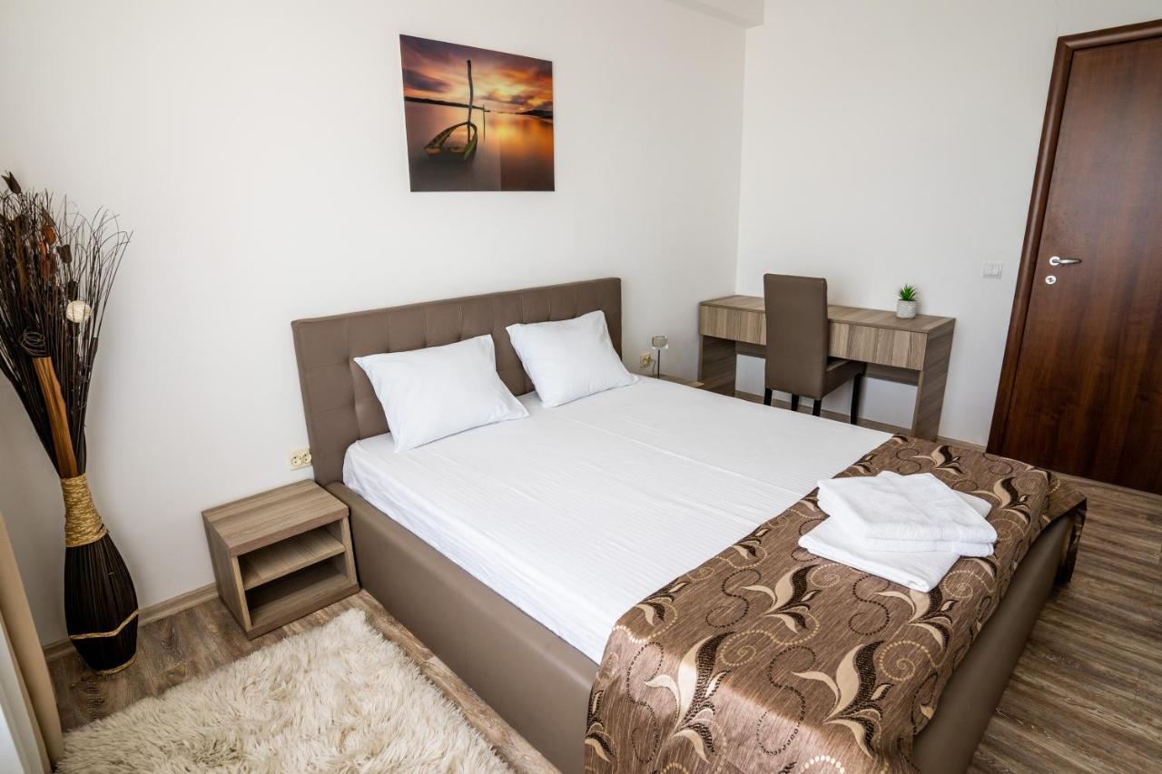 Summerland Sea-View Luxury Apartment Mamaia Eksteriør billede