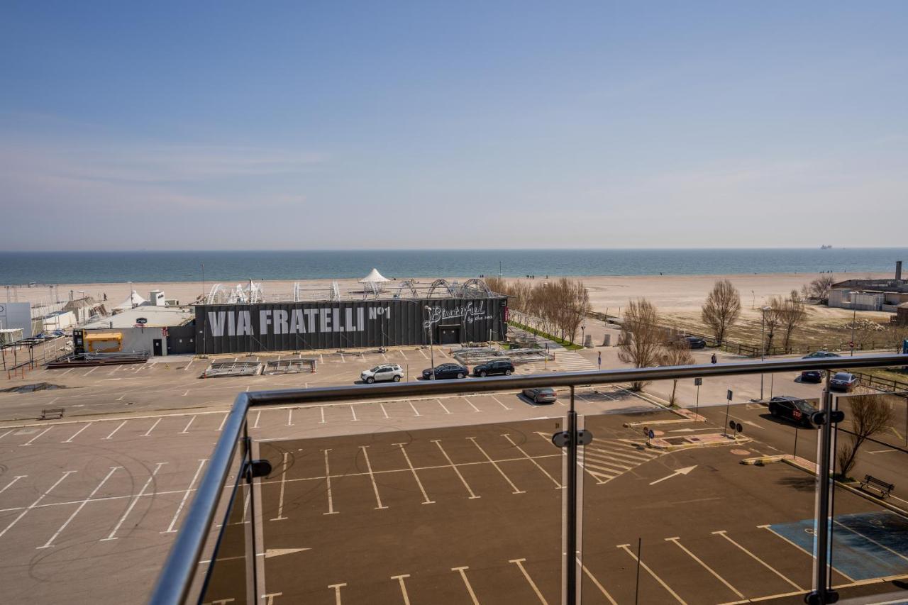 Summerland Sea-View Luxury Apartment Mamaia Eksteriør billede