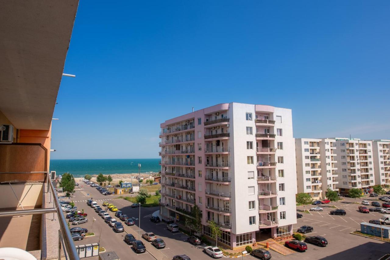 Summerland Sea-View Luxury Apartment Mamaia Eksteriør billede