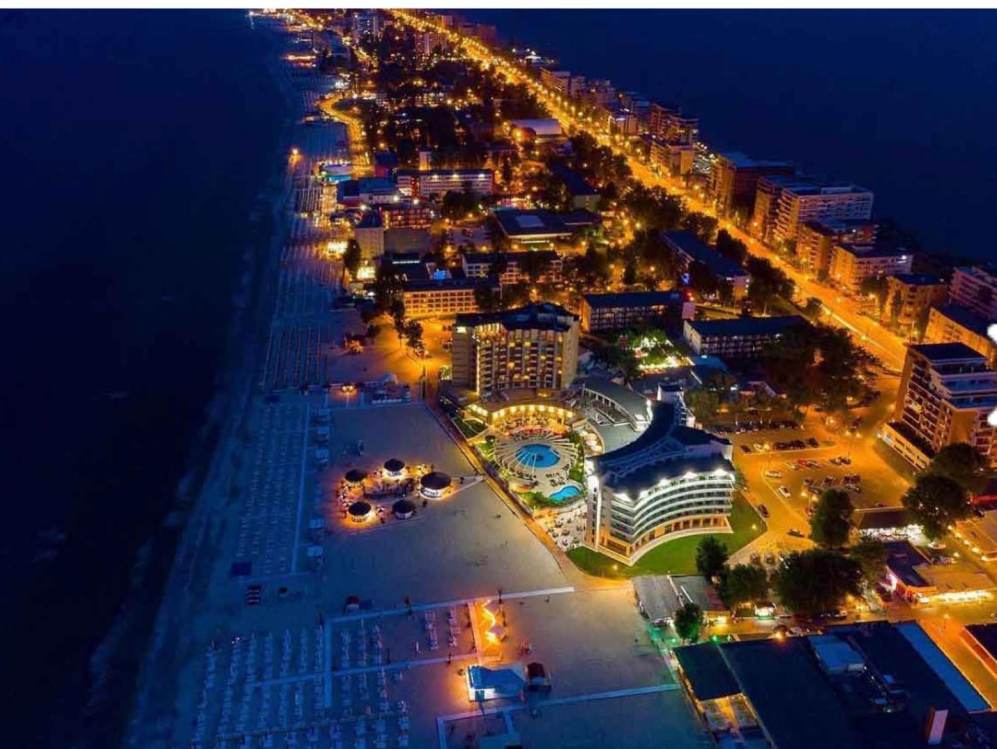 Summerland Sea-View Luxury Apartment Mamaia Eksteriør billede