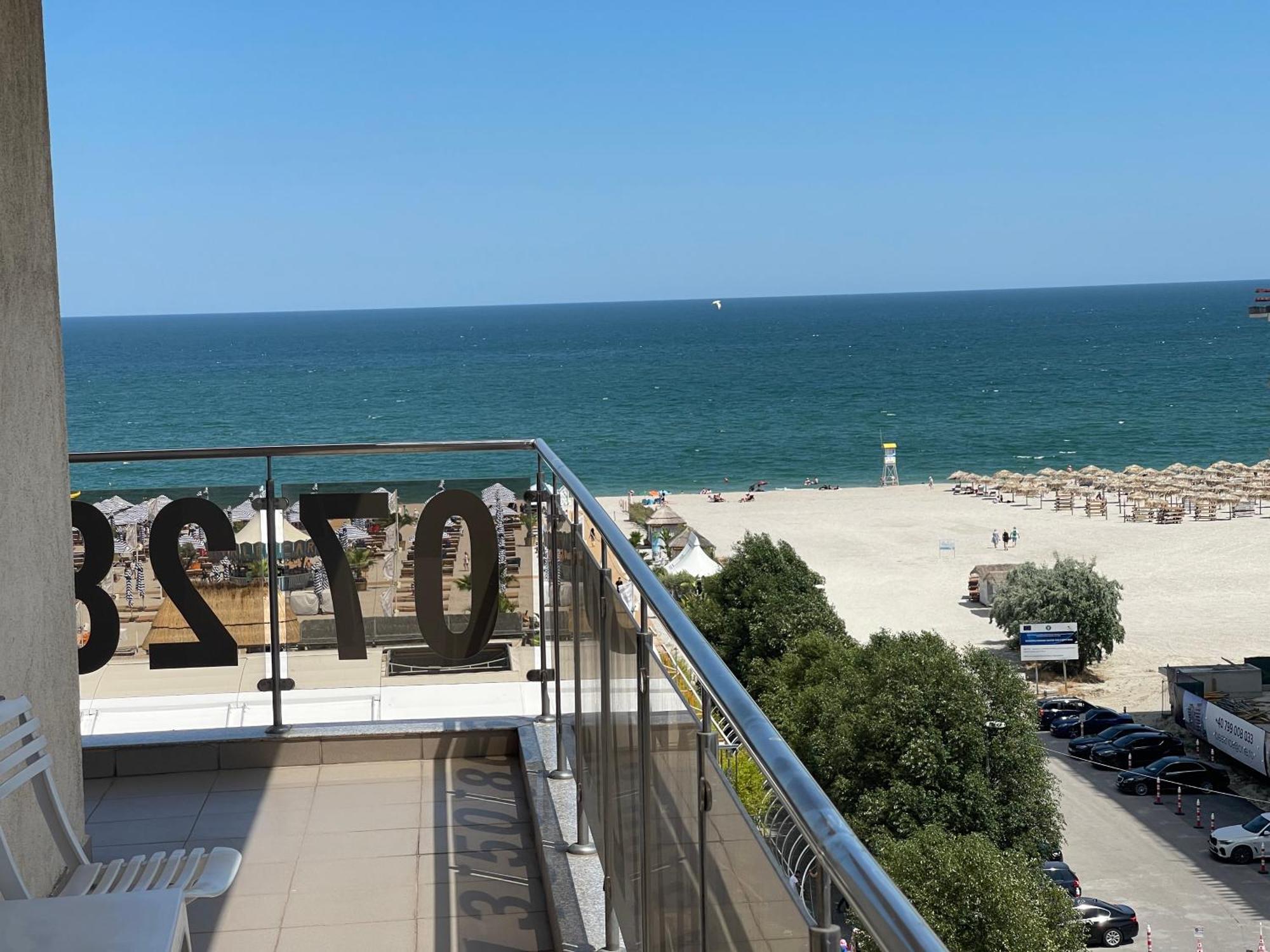 Summerland Sea-View Luxury Apartment Mamaia Eksteriør billede