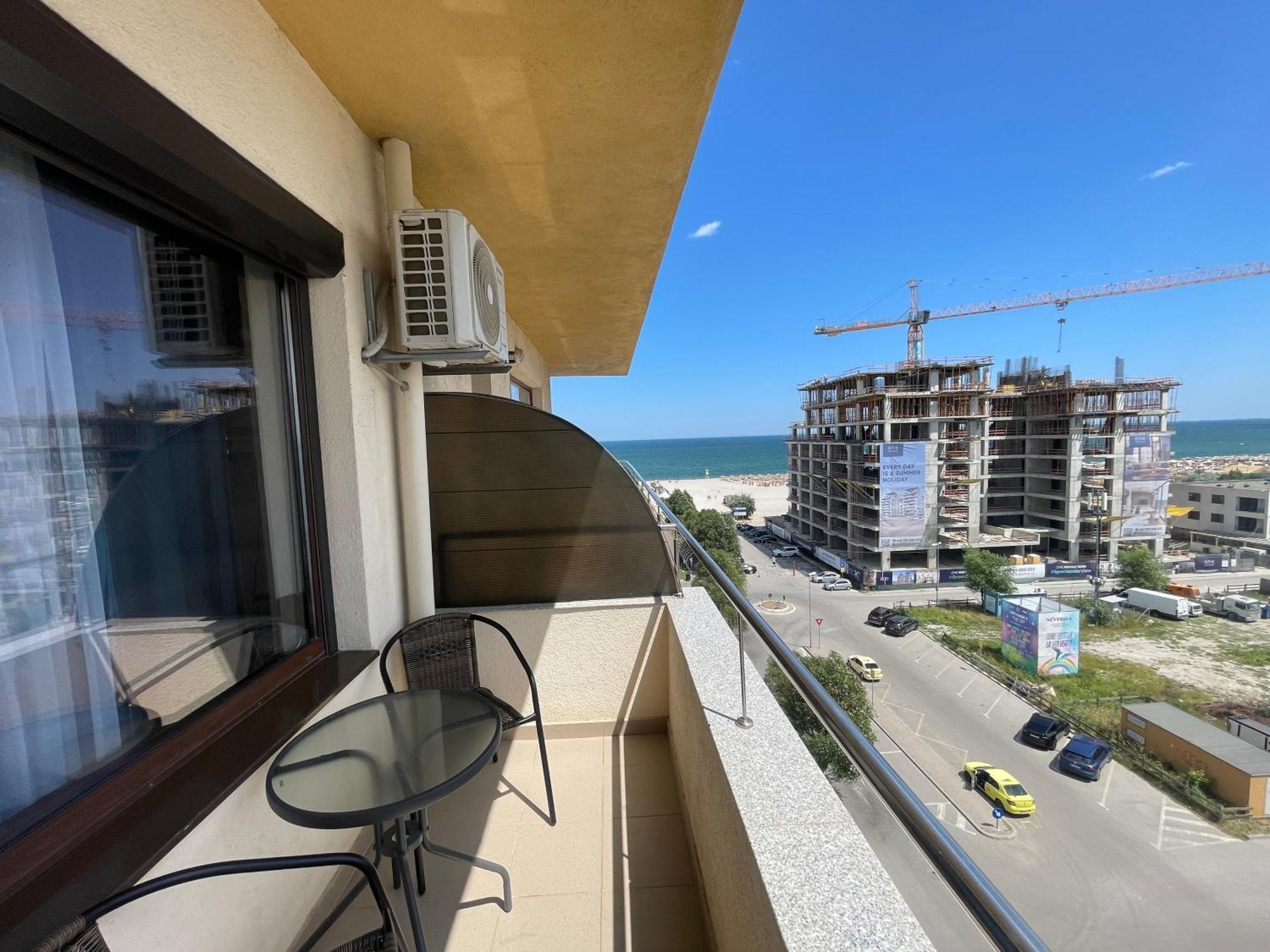 Summerland Sea-View Luxury Apartment Mamaia Eksteriør billede