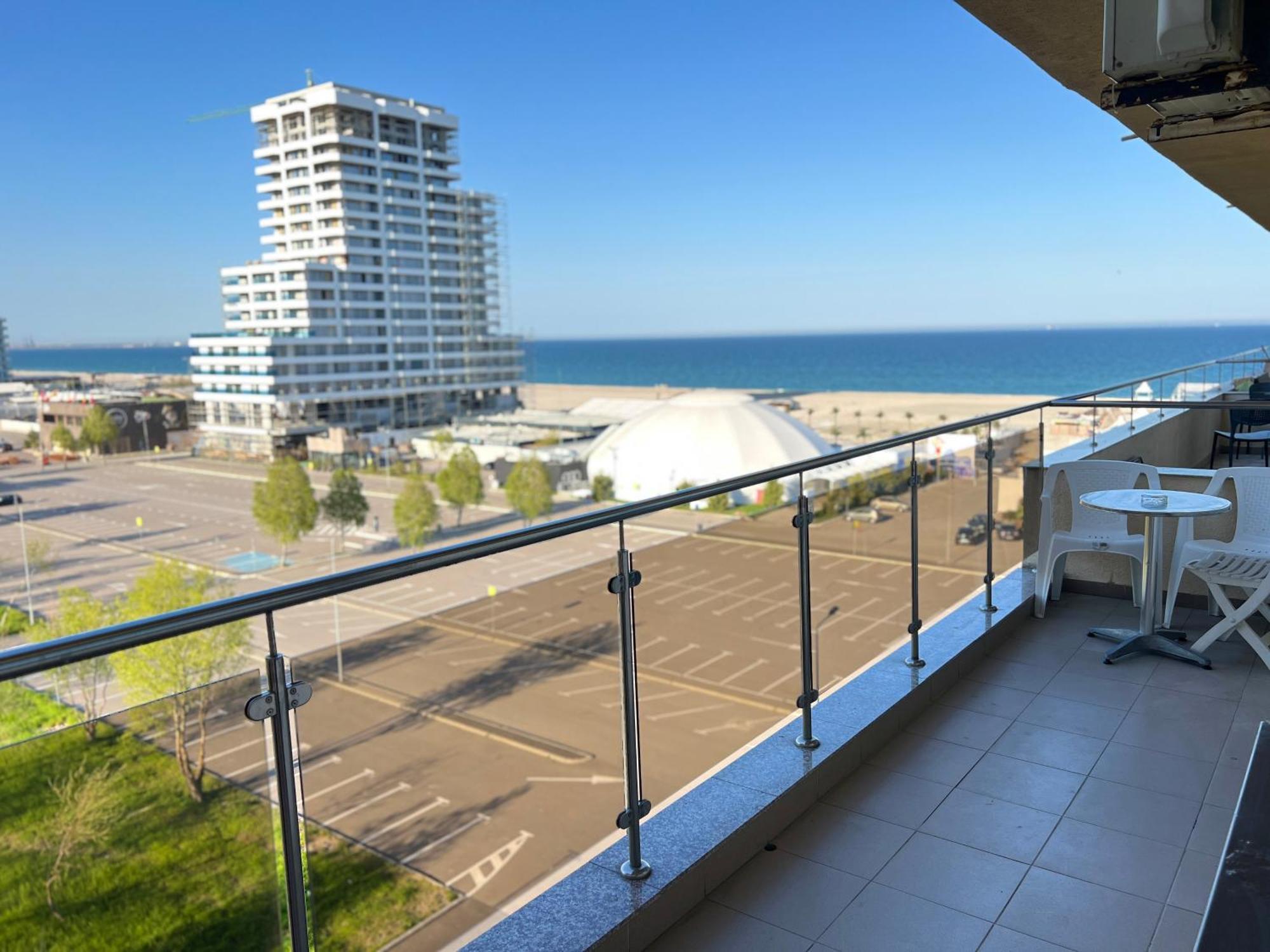 Summerland Sea-View Luxury Apartment Mamaia Eksteriør billede